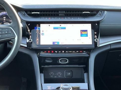 New 2026 Jeep Grand Cherokee L Limited w/ Limited Altitude Package image 15