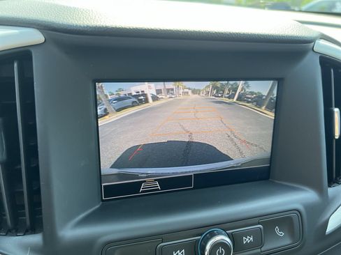 Used 2023 GMC Terrain SLE w/ Elevation Edition FWD image 25