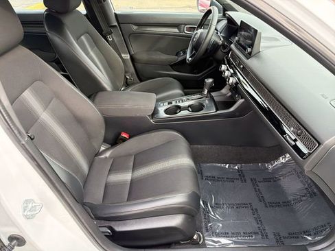 Used 2023 Honda Civic Sport image 26