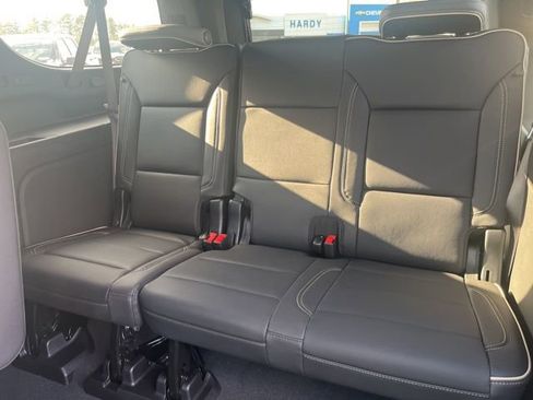 New 2026 GMC Yukon XL Elevation image 19