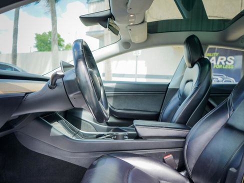 Used 2018 Tesla Model 3 image 7