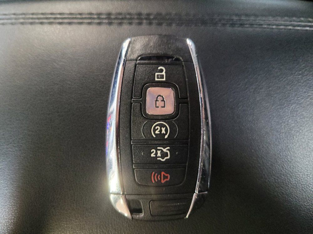 Used 2017 Lincoln MKC Reserve w/ Lincoln MKC Climate Package AWD/4WD image 32