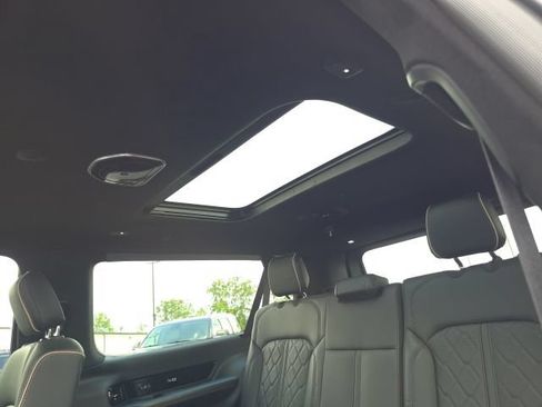 Used 2025 Jeep Grand Wagoneer L Series III w/ Rear Seat Video Group 1 AWD/4WD image 45