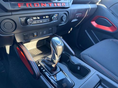 Used 2025 Nissan Frontier Pro-X image 20