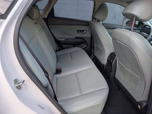 Used 2024 Hyundai Kona Limited image 9