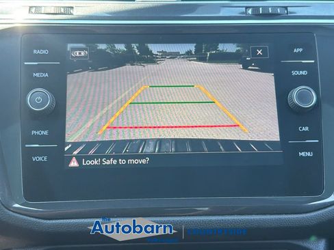 Certified 2023 Volkswagen Tiguan SE R-Line AWD/4WD image 16