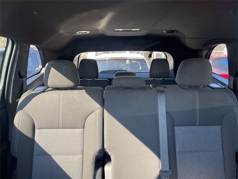 Used 2025 GMC Acadia Elevation image 22