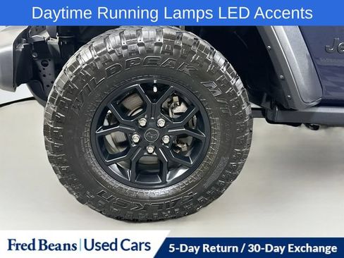 Certified 2025 Jeep Wrangler Sport AWD/4WD image 32