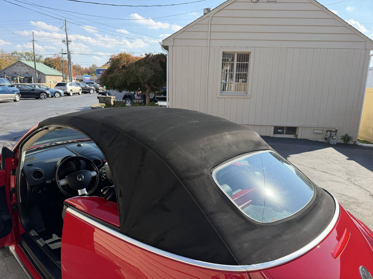 Used 2010 Volkswagen Beetle Convertible FWD image 11