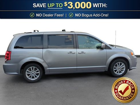 Used 2020 Dodge Grand Caravan SXT image 8