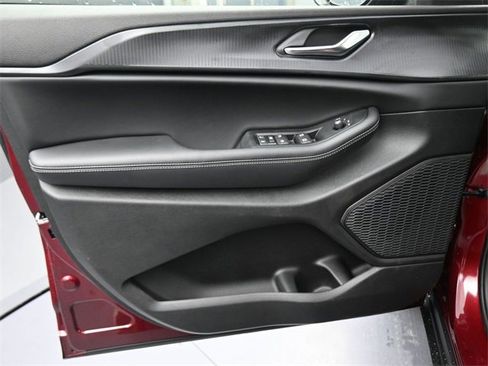 New 2025 Jeep Grand Cherokee L Laredo image 40