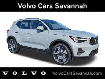 New 2025 Volvo XC40 B5 Core w/ Protection Package Premier