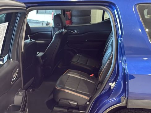 Used 2023 GMC Acadia AT4 w/ Technology Package image 19