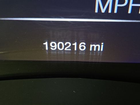 Used 2019 Jeep Grand Cherokee Laredo AWD/4WD image 19