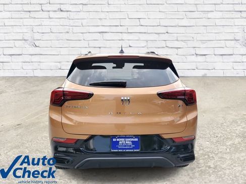 Used 2024 Buick Encore GX Sport Touring w/ Advanced Technology Package FWD image 3