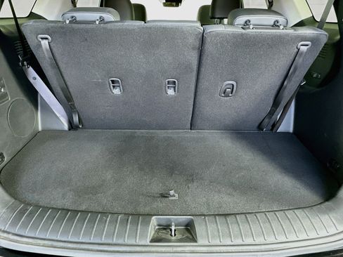 Used 2025 Hyundai Palisade SEL FWD image 31
