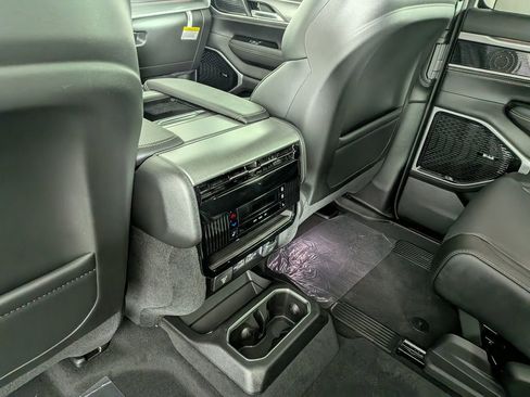 New 2026 Jeep Grand Wagoneer L Limited AWD/4WD image 32