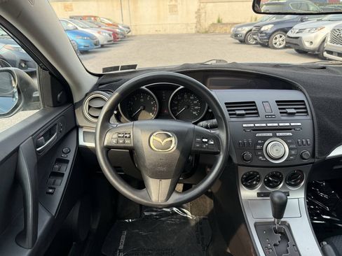 Used 2010 MAZDA MAZDA3 i Touring FWD image 14