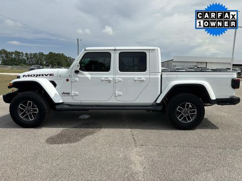 Used 2026 Jeep Gladiator Mojave AWD/4WD image 7
