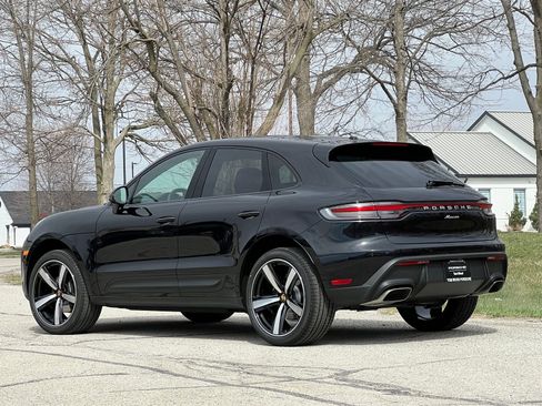 New 2026 Porsche Macan image 3
