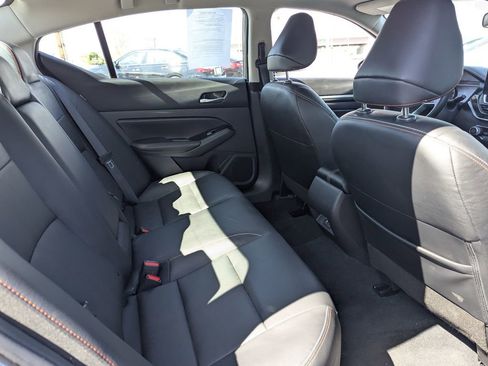 Used 2025 Nissan Altima 2.5 SR w/ SR Premium Package FWD image 31