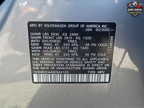 Used 2025 Volkswagen Atlas SE AWD/4WD image 29