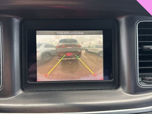 Used 2021 Dodge Charger SXT image 12