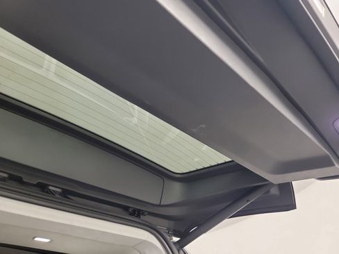 Used 2024 Rivian R1S Adventure image 35