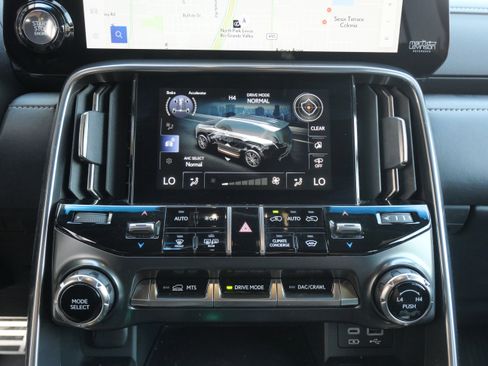 Used 2023 Lexus LX 600 F Sport w/ Accessory Package (Z1) image 17