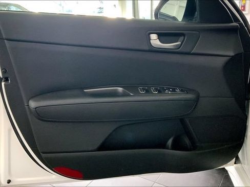 Used 2020 Kia Optima LX FWD image 10