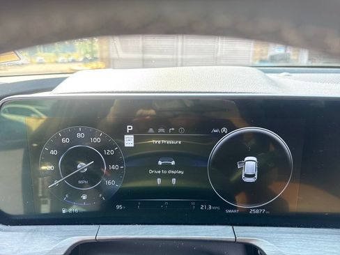 Used 2024 Kia Telluride SX Prestige X-Pro AWD/4WD image 15