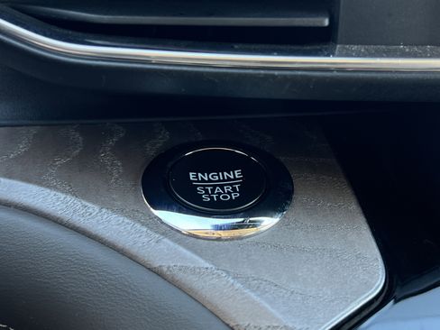 Used 2023 Ford Explorer Platinum w/ Technology Package image 29