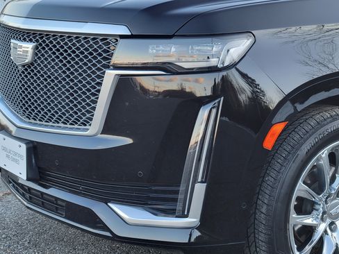 Certified 2023 Cadillac Escalade ESV Premium Luxury Platinum w/ LPO, Radiant Package image 9