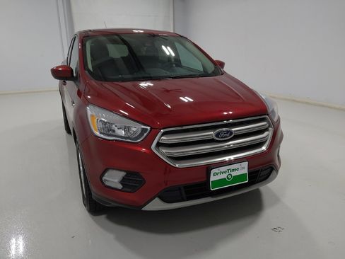 Used 2019 Ford Escape SE image 14