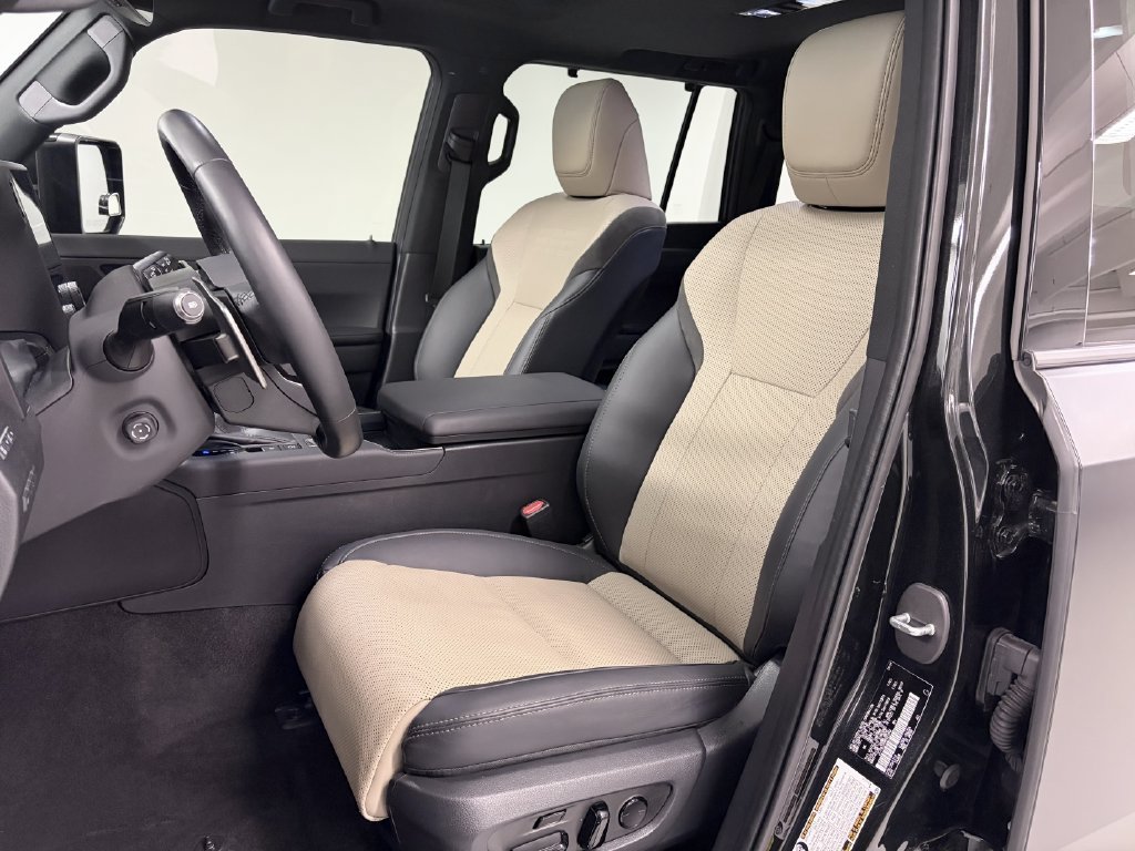 Used 2024 Lexus GX 550 AWD/4WD image 14