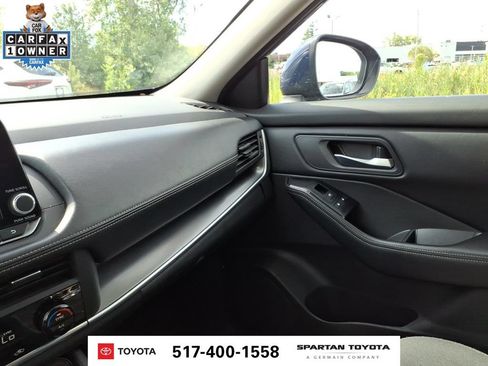 Used 2025 Nissan Rogue SV AWD/4WD image 23