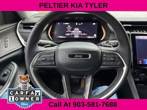 Used 2023 Jeep Grand Cherokee Limited w/ Black Appearance Package image 20