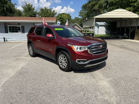 Used 2018 GMC Acadia SLE w/ Driver Alert Package I FWD image 3