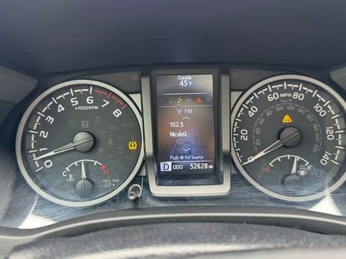 Certified 2022 Toyota Tacoma TRD Off-Road w/ TRD Premium Off Road Package image 27