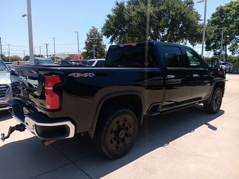Used 2024 Chevrolet Silverado 2500 LTZ w/ LTZ Texas Edition AWD/4WD image 3