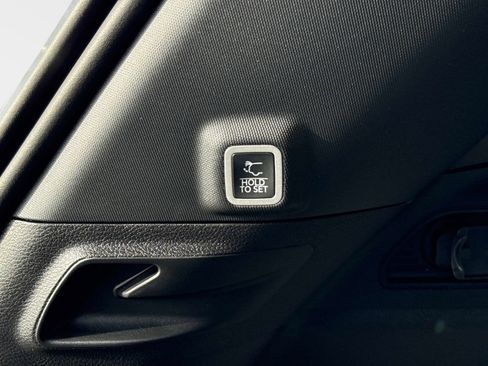 New 2025 Jeep Grand Cherokee Limited AWD/4WD image 13