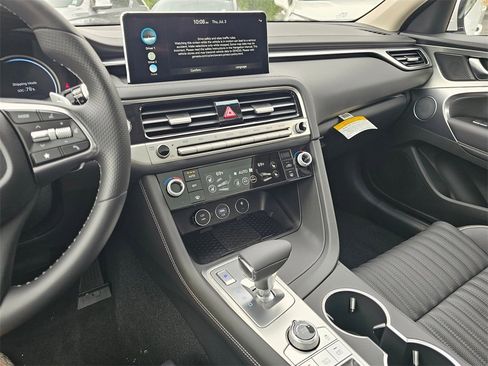 New 2026 Genesis G70 2.5T Prestige image 31