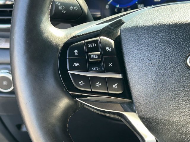 Certified 2022 Ford Explorer Platinum w/ Equipment Group 601A AWD/4WD image 20