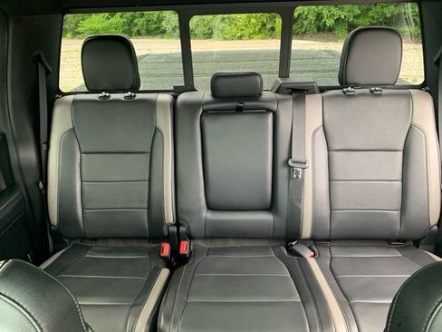 Used 2018 Ford F150 Raptor w/ Equipment Group 801A Mid AWD/4WD image 38
