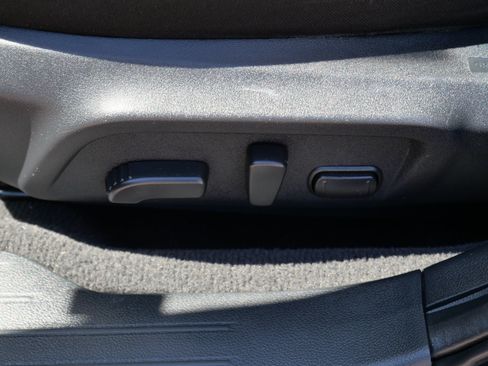 Used 2018 Subaru Outback 2.5i Premium AWD/4WD image 19