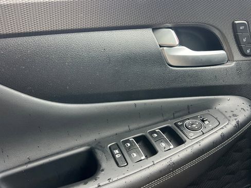 Used 2020 Hyundai Santa Fe Limited image 11