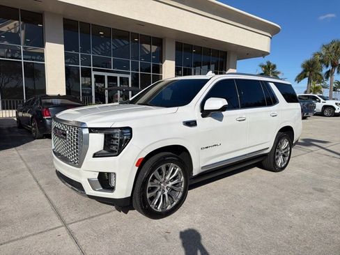 Used 2022 GMC Yukon Denali image 1