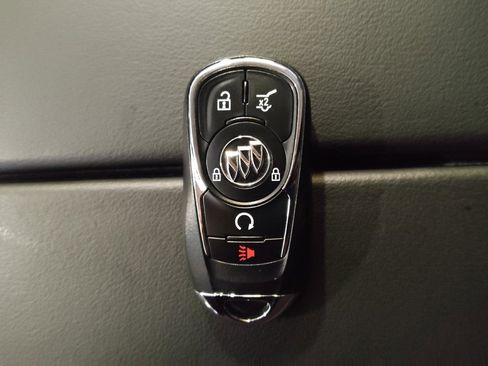 Used 2017 Buick Envision Essence image 32