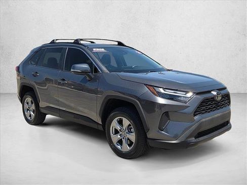Certified 2022 Toyota RAV4 XLE w/ Carpet Mat Package (TMS) FWD image 3
