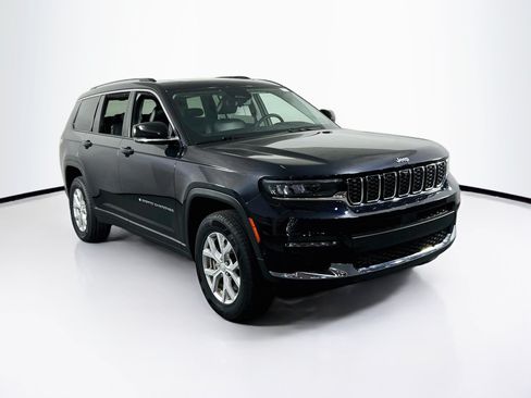Used 2023 Jeep Grand Cherokee L Limited w/ Luxury Tech Group II AWD/4WD image 3